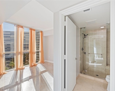 2777 Paradise Road - Photo Thumbnail 20