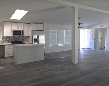 4224 Money Street - Photo Thumbnail 8