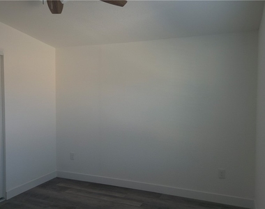 4224 Money Street - Photo Thumbnail 12