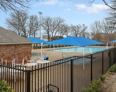 316 Leameadow Drive - Photo Thumbnail 37