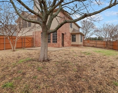 316 Leameadow Drive - Photo Thumbnail 32