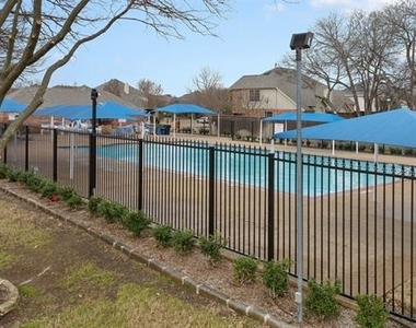 316 Leameadow Drive - Photo Thumbnail 38
