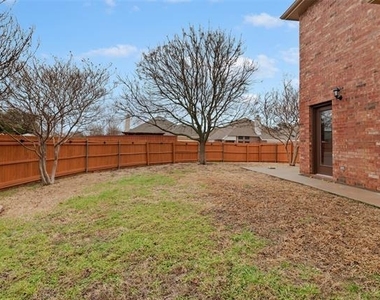 316 Leameadow Drive - Photo Thumbnail 34