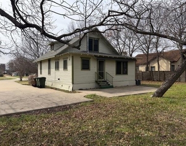 911 17th Street - Photo Thumbnail 25