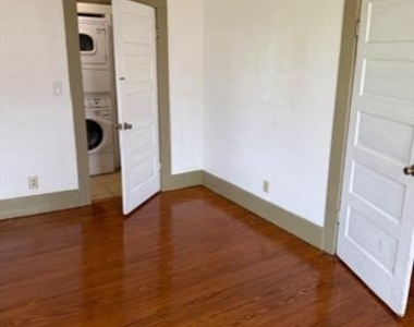 911 17th Street - Photo Thumbnail 15
