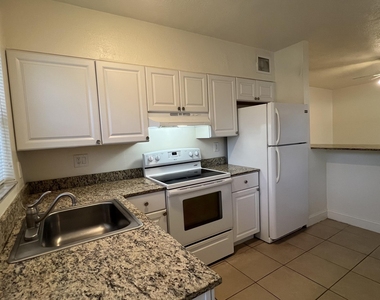 1301 Ne 15th Street - Photo Thumbnail 5