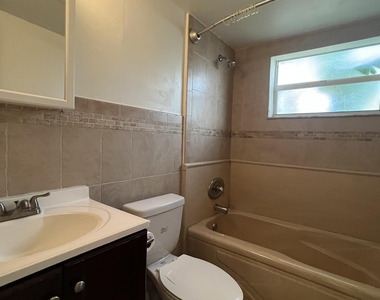 1301 Ne 15th Street - Photo Thumbnail 7