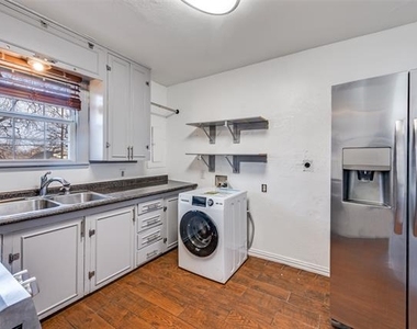 921 E Ramsey - Photo Thumbnail 5