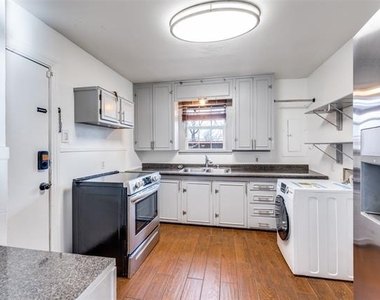 921 E Ramsey - Photo Thumbnail 3