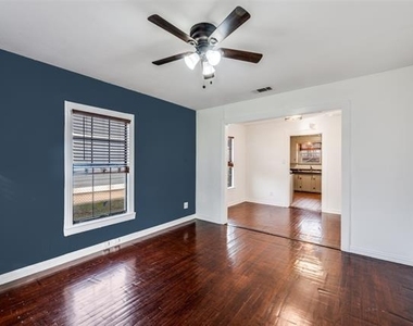 921 E Ramsey - Photo Thumbnail 10