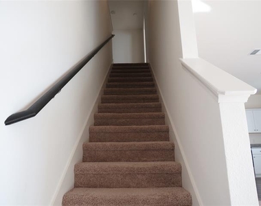 1906 Chapel Hill Road - Photo Thumbnail 31
