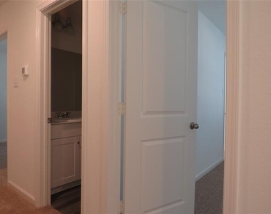 1906 Chapel Hill Road - Photo Thumbnail 19