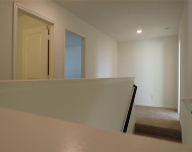 1906 Chapel Hill Road - Photo Thumbnail 7