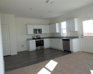 1906 Chapel Hill Road - Photo Thumbnail 33