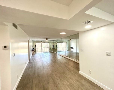 6100 Nw 44th Street - Photo Thumbnail 4