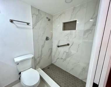 6100 Nw 44th Street - Photo Thumbnail 14