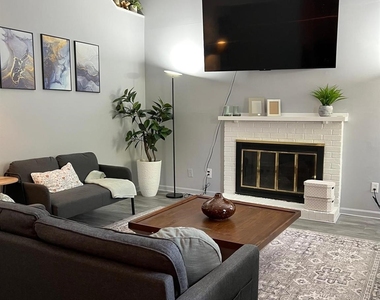 11526 Turn Stone Court - Photo Thumbnail 15