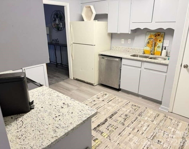 11526 Turn Stone Court - Photo Thumbnail 2