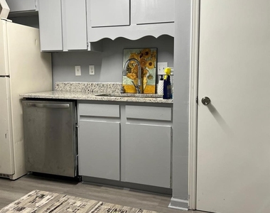 11526 Turn Stone Court - Photo Thumbnail 4