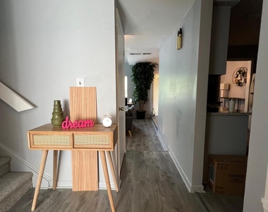 11526 Turn Stone Court - Photo Thumbnail 5