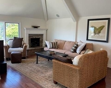 504 Avocado Avenue - Photo Thumbnail 17