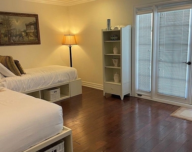 504 Avocado Avenue - Photo Thumbnail 6