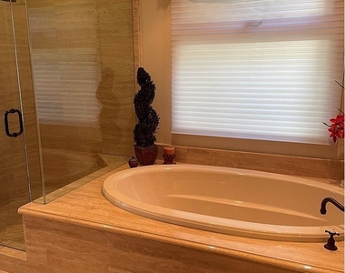 504 Avocado Avenue - Photo Thumbnail 8
