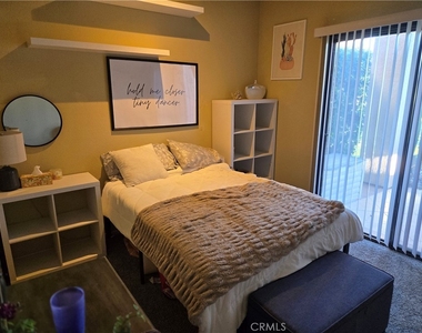 28464 Taos Court - Photo Thumbnail 8