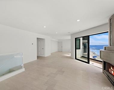 715 Ocean Front - Photo Thumbnail 17