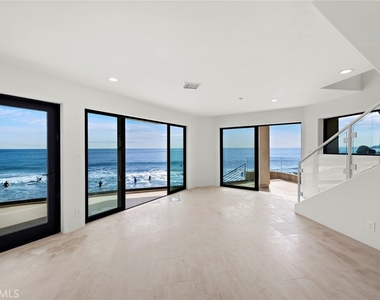 715 Ocean Front - Photo Thumbnail 3