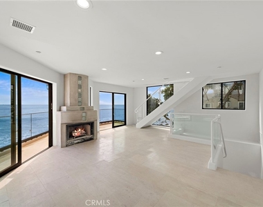 715 Ocean Front - Photo Thumbnail 10
