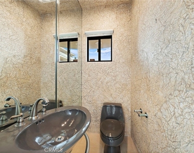 715 Ocean Front - Photo Thumbnail 21