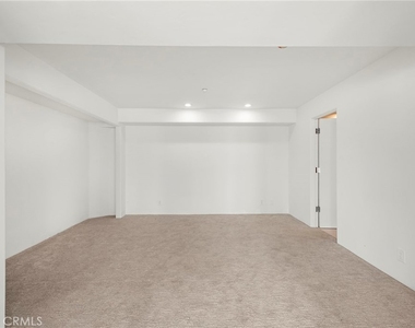 715 Ocean Front - Photo Thumbnail 36