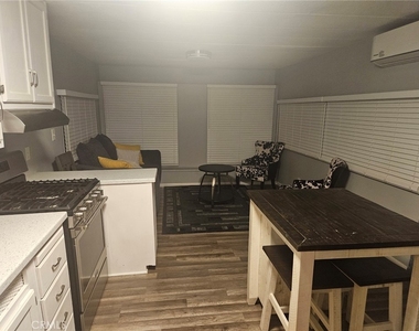 1453 Prospect - Photo Thumbnail 2