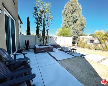 42720 Azure Street - Photo Thumbnail 17