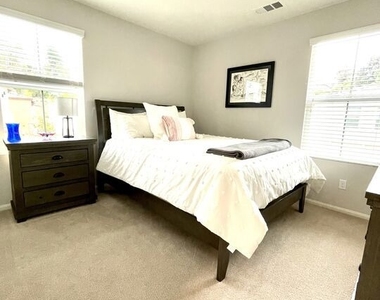 42720 Azure Street - Photo Thumbnail 38