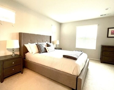 42720 Azure Street - Photo Thumbnail 25