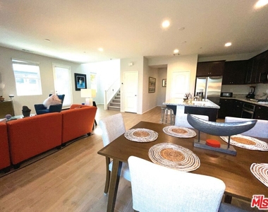 42720 Azure Street - Photo Thumbnail 40