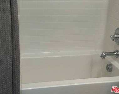 42720 Azure Street - Photo Thumbnail 34