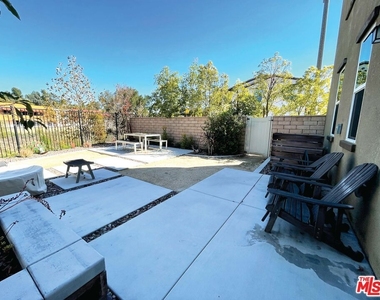 42720 Azure Street - Photo Thumbnail 18