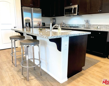 42720 Azure Street - Photo Thumbnail 9