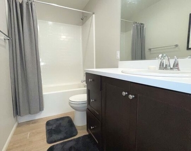42720 Azure Street - Photo Thumbnail 33