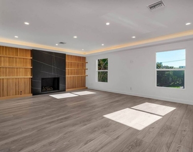 9345 W Olympic Boulevard - Photo Thumbnail 16