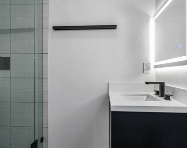 9345 W Olympic Boulevard - Photo Thumbnail 12