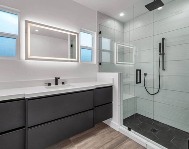 9345 W Olympic Boulevard - Photo Thumbnail 10