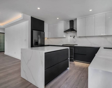 9345 W Olympic Boulevard - Photo Thumbnail 5