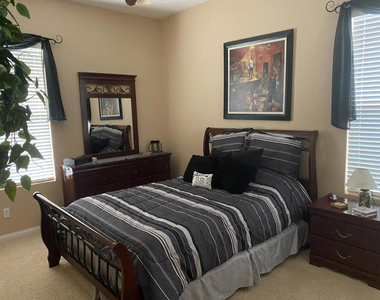 60460 Desert Rose Drive - Photo Thumbnail 8