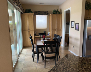60460 Desert Rose Drive - Photo Thumbnail 3