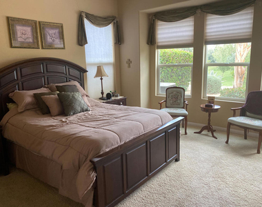 60460 Desert Rose Drive - Photo Thumbnail 4