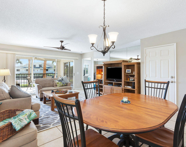 275 Palm Avenue - Photo Thumbnail 10